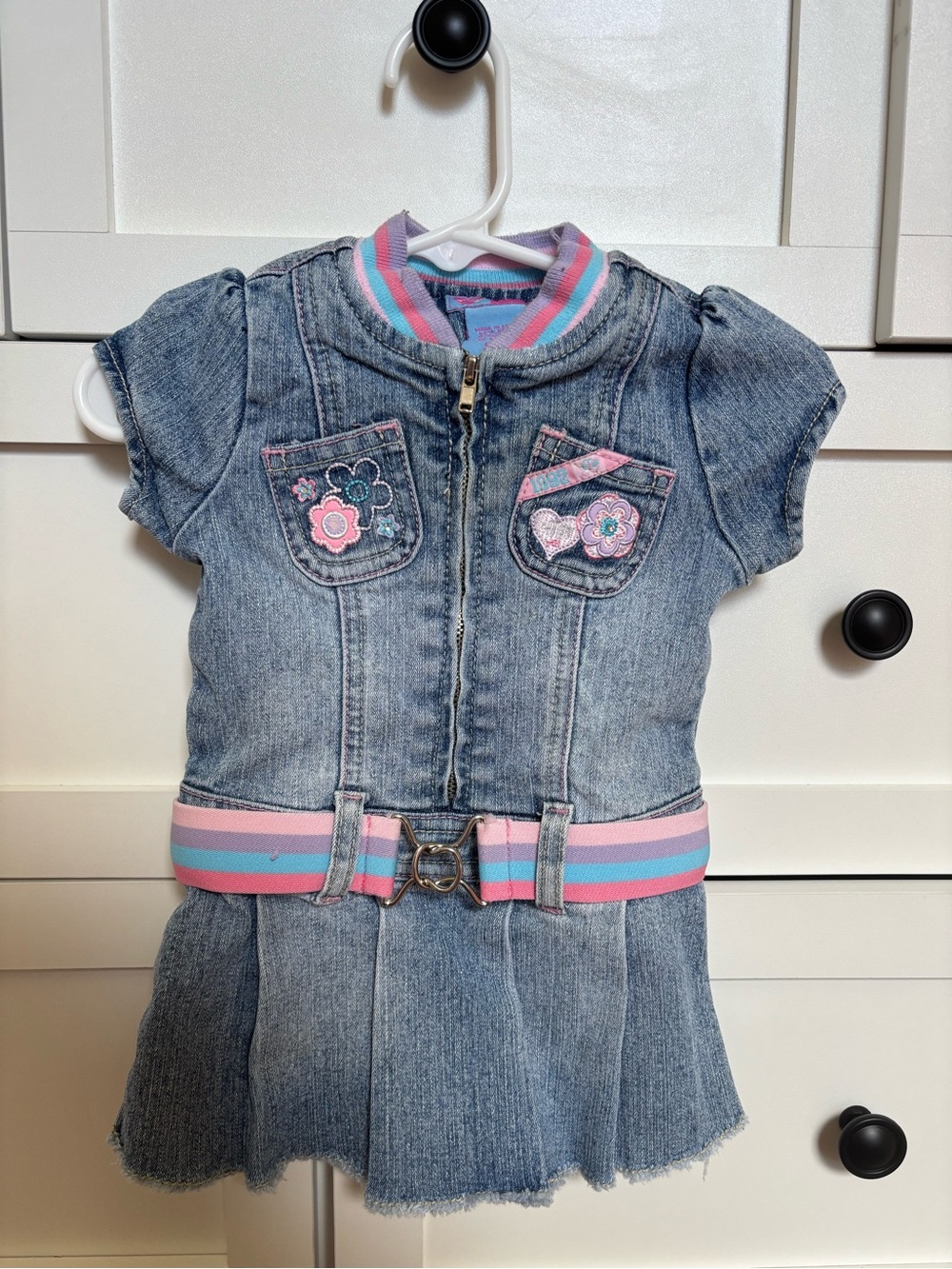 Vintage Sketchers 12 month girls zip dress